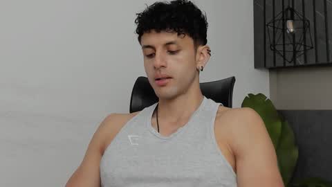 Snapshot of ariasaadeh chatting on 09/25/25, 12:09 ariasaadeh online show from 09/25/25, 12:09