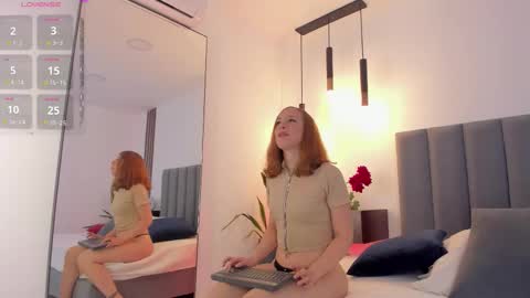 Snapshot of ariavelvet_ chatting on 02/24/26, 02:09 Aria online show from 02/24/26, 02:09