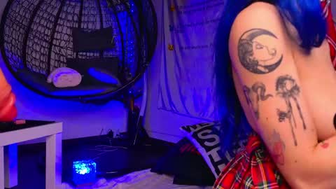 Snapshot of ariavossx chatting on 03/23/26, 09:41 Aria online show from 03/23/26, 09:41