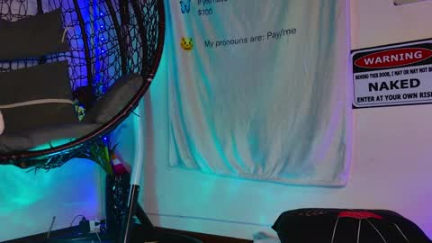 Snapshot of ariavossx chatting on 03/28/26, 09:25 Aria online show from 03/28/26, 09:25