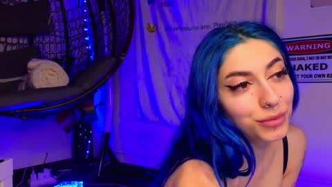 Snapshot of ariavossx chatting on 04/10/26, 09:08 Aria online show from 04/10/26, 09:08