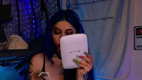 Snapshot of ariavossx chatting on 04/11/26, 09:19 Aria online show from 04/11/26, 09:19