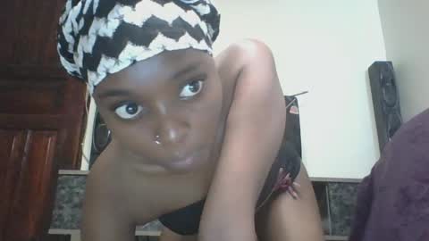 Snapshot of ariax_a chatting on 04/22/26, 06:49 Tight pussy online show from 04/22/26, 06:49