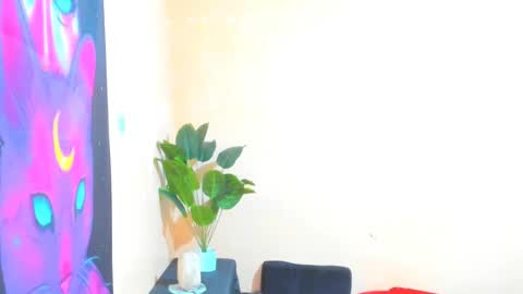 VAL online show from 02/07/25, 01:47