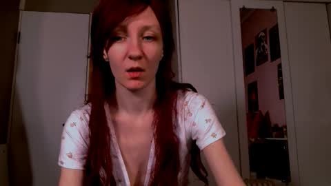 Snapshot of aribluush chatting on 02/13/26, 10:17 aribluush online show from 02/13/26, 10:17