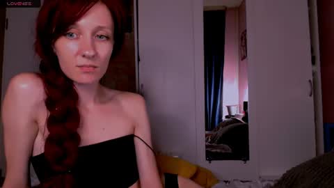 Snapshot of aribluush chatting on 06/14/26, 02:24 aribluush online show from 06/14/26, 02:24