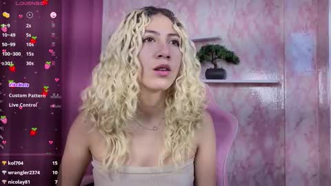 Ari Bunnie  online show from 12/14/25, 10:58