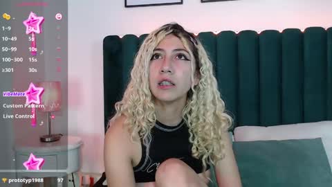 Ari Bunnie  online show from 04/09/26, 06:19