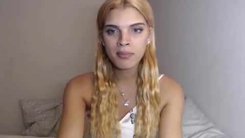 La Bratz Doll online show from 09/26/25, 05:17