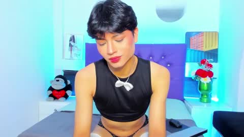 Snapshot of ariel_evans69 chatting on 09/17/25, 12:51 ariel evans69 online show from 09/17/25, 12:51
