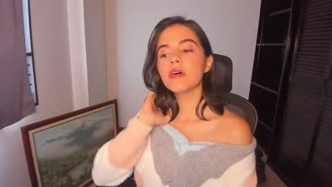 Snapshot of ariel_pinkdiamond chatting on 10/08/25, 06:16 Ariel Pink Diamond online show from 10/08/25, 06:16