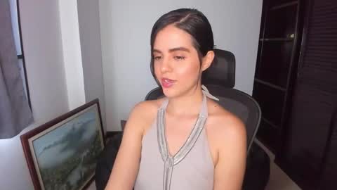 Snapshot of ariel_pinkdiamond chatting on 10/22/25, 09:25 Ariel Pink Diamond online show from 10/22/25, 09:25