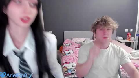 Snapshot of ariel_rouse chatting on 04/21/26, 09:50 Ariel online show from 04/21/26, 09:50