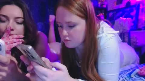 Snapshot of ariel_yumi chatting on 10/06/25, 08:39 Ariel online show from 10/06/25, 08:39