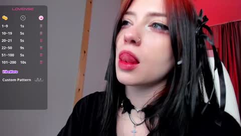 Snapshot of arielabradberry chatting on 12/11/24, 05:26 Ariel online show from 12/11/24, 05:26