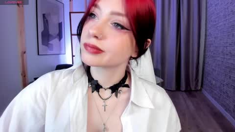 Snapshot of arielabradberry chatting on 02/06/25, 04:47 Ariel online show from 02/06/25, 04:47