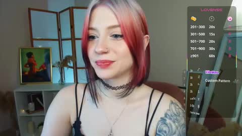 Ariel online show from 11/06/25, 03:35