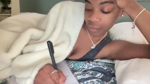 Snapshot of arielbliss69 chatting on 03/28/26, 11:37 arielbliss69 online show from 03/28/26, 11:37