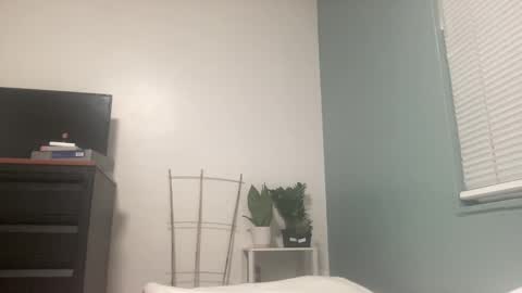 Snapshot of arielbliss69 chatting on 04/01/26, 01:17 arielbliss69 online show from 04/01/26, 01:17