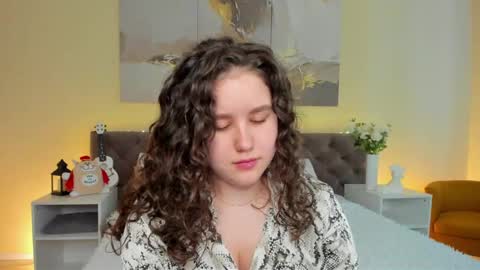 Ariella GTM3  Tue Wed Thu Fri Sat  0400 am-1030pm online show from 03/12/25, 07:24