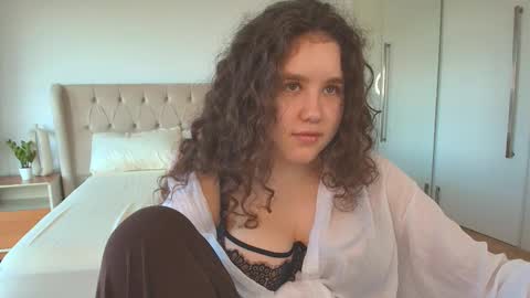 Ariella GTM3  Tue Wed Thu Fri Sat  0400 am-1030pm online show from 02/19/26, 07:21