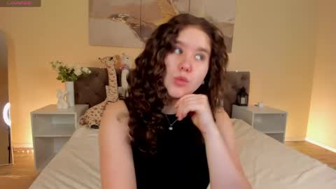 Snapshot of ariella_sol chatting on 06/04/26, 12:49 Ariella GTM3 Tue Wed Thu Fri Sat 0400 am-1030pm online show from 06/04/26, 12:49