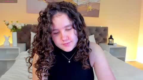 Snapshot of ariella_sol chatting on 06/14/26, 09:22 Ariella GTM3 Tue Wed Thu Fri Sat 0400 am-1030pm online show from 06/14/26, 09:22
