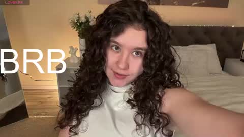 Snapshot of ariella_sol chatting on 06/22/26, 03:25 Ariella GTM3 Tue Wed Thu Fri Sat 0400 am-1030pm online show from 06/22/26, 03:25