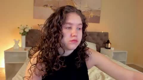 Snapshot of ariella_sol chatting on 07/10/26, 01:32 Ariella GTM3 Tue Wed Thu Fri Sat 0400 am-1030pm online show from 07/10/26, 01:32