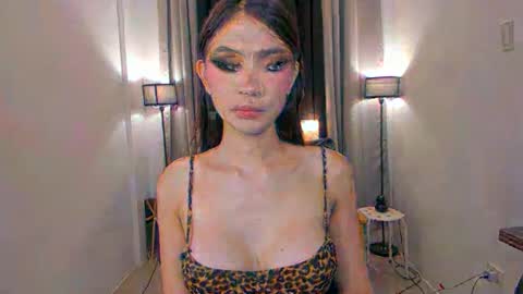 Snapshot of ariellaarida69 chatting on 04/26/26, 10:07 MIRA GREYSON online show from 04/26/26, 10:07