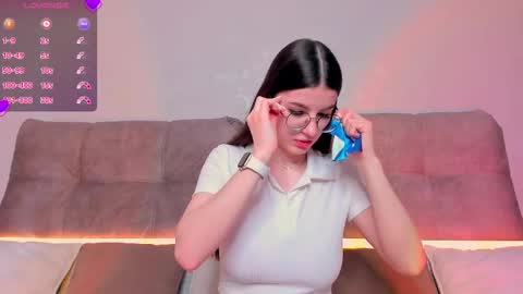 Snapshot of ariellateska chatting on 02/18/25, 06:04 Ariella online show from 02/18/25, 06:04