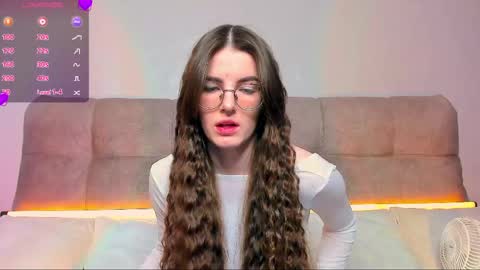 Snapshot of ariellateska chatting on 04/28/26, 04:28 Ariella online show from 04/28/26, 04:28