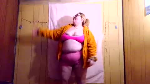 Snapshot of ariellejade06 chatting on 02/06/26, 05:56 ariellejade06 online show from 02/06/26, 05:56