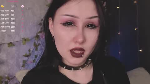 Dee online show from 04/10/26, 04:39