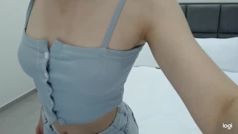 Snapshot of ariellesou chatting on 03/09/26, 04:27 ArielleSou online show from 03/09/26, 04:27