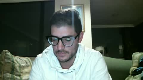 Snapshot of arielsinho chatting on 01/02/25, 05:03 Anon online show from 01/02/25, 05:03