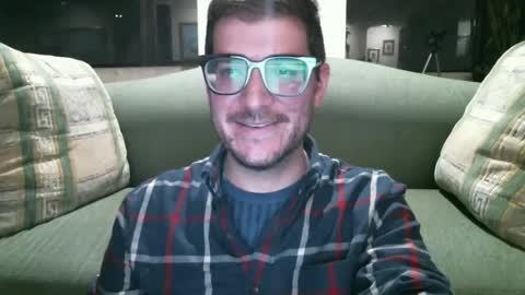 Snapshot of arielsinho chatting on 01/11/25, 05:52 Anon online show from 01/11/25, 05:52