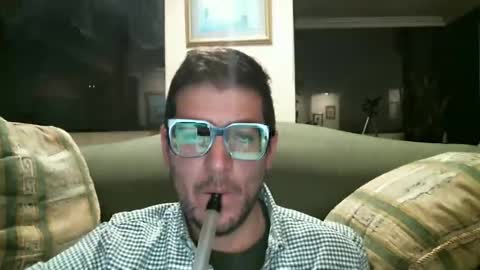 Snapshot of arielsinho chatting on 01/12/25, 05:24 Anon online show from 01/12/25, 05:24