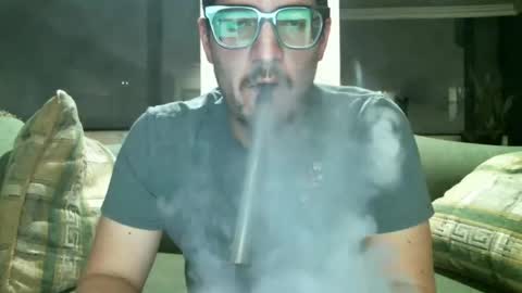 Snapshot of arielsinho chatting on 01/19/25, 05:15 Anon online show from 01/19/25, 05:15