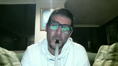 Snapshot of arielsinho chatting on 01/25/25, 05:40 Anon online show from 01/25/25, 05:40
