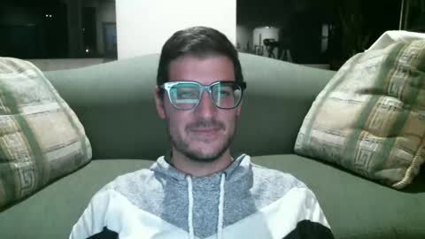 Snapshot of arielsinho chatting on 01/27/25, 12:33 Anon online show from 01/27/25, 12:33