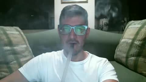 Snapshot of arielsinho chatting on 02/11/25, 04:11 Anon online show from 02/11/25, 04:11