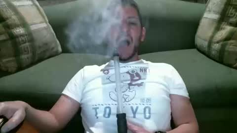 Snapshot of arielsinho chatting on 02/19/25, 04:44 Anon online show from 02/19/25, 04:44