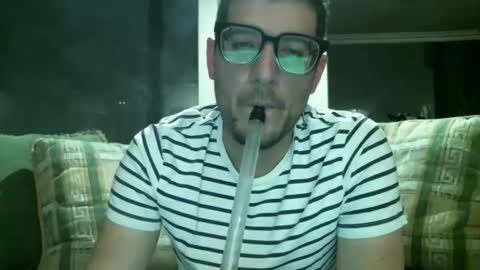 Snapshot of arielsinho chatting on 02/21/25, 04:51 Anon online show from 02/21/25, 04:51