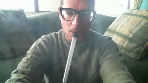 Snapshot of arielsinho chatting on 02/21/25, 01:44 Anon online show from 02/21/25, 01:44