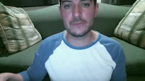 Snapshot of arielsinho chatting on 03/06/25, 12:00 Anon online show from 03/06/25, 12:00