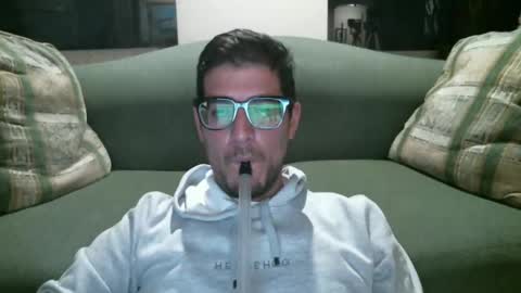 Snapshot of arielsinho chatting on 03/12/25, 05:02 Anon online show from 03/12/25, 05:02