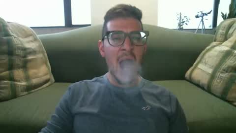 Snapshot of arielsinho chatting on 10/22/25, 10:20 Anon online show from 10/22/25, 10:20