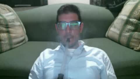 Snapshot of arielsinho chatting on 12/21/25, 05:58 Anon online show from 12/21/25, 05:58