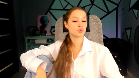 arielsykes online show from 09/18/25, 01:57